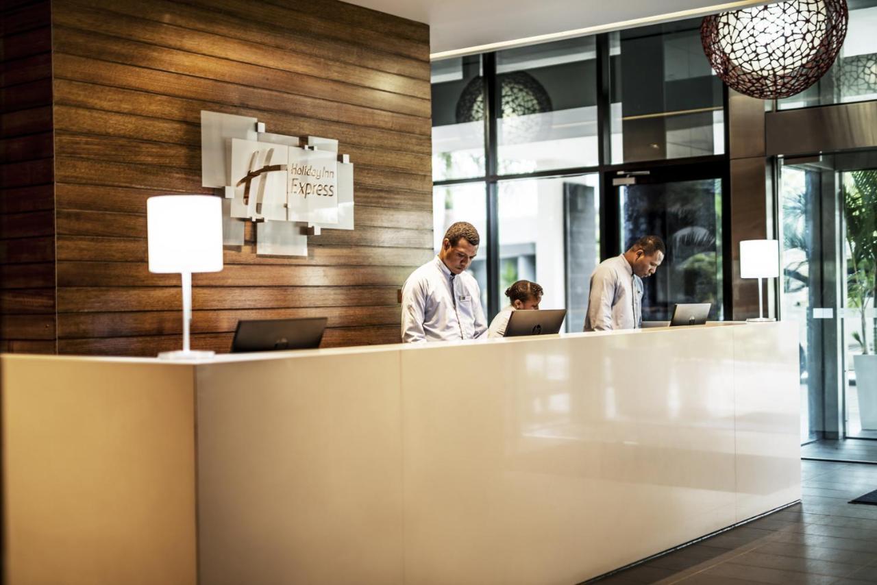 Holiday Inn Express Port Moresby By Ihg Porto Moresby Exterior foto